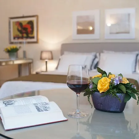 Via Farina 아파트 *