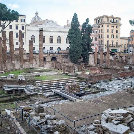 Via Farina 아파트