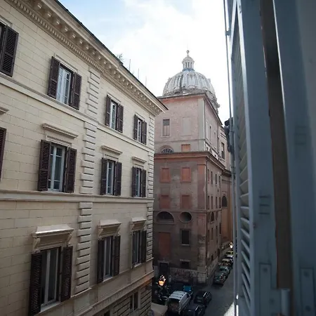 아파트 Via Farina