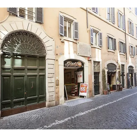 Apartment Via Farina *